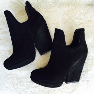 Kurt Geiger Suede Cut Out Booties